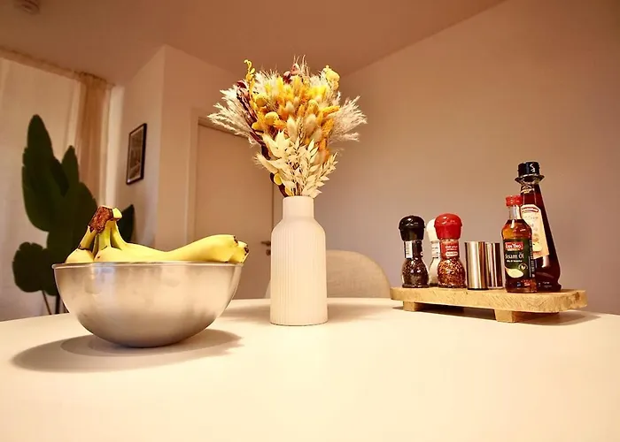 2,5 Zi Design Near Porsche Museum With Beamer, Netflix, Ps5 * Stuttgart